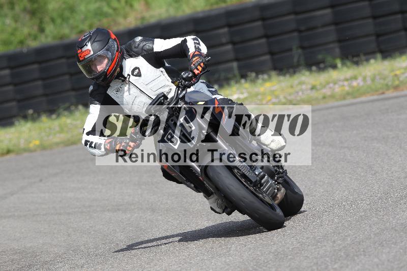 Archiv-2025/05 14.04.2025 Plüss Moto Sport ADR/Einsteiger/81